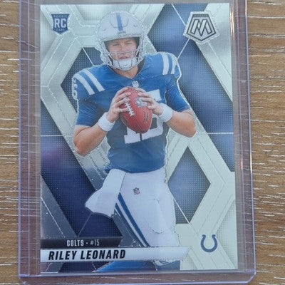 2025 Panini Mosaic Riley Leonard RC